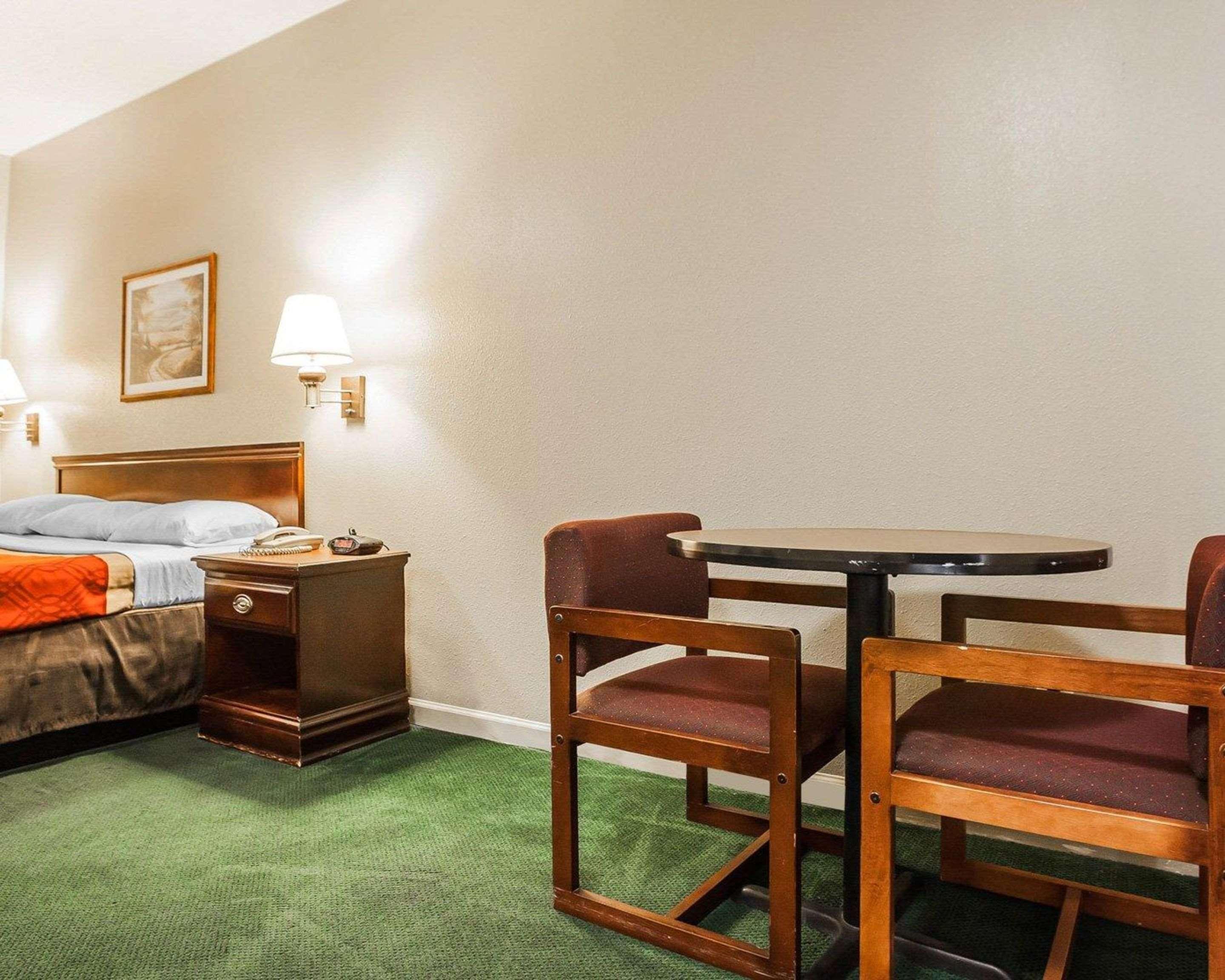 Econo Lodge Inn & Suites Granite City Luaran gambar