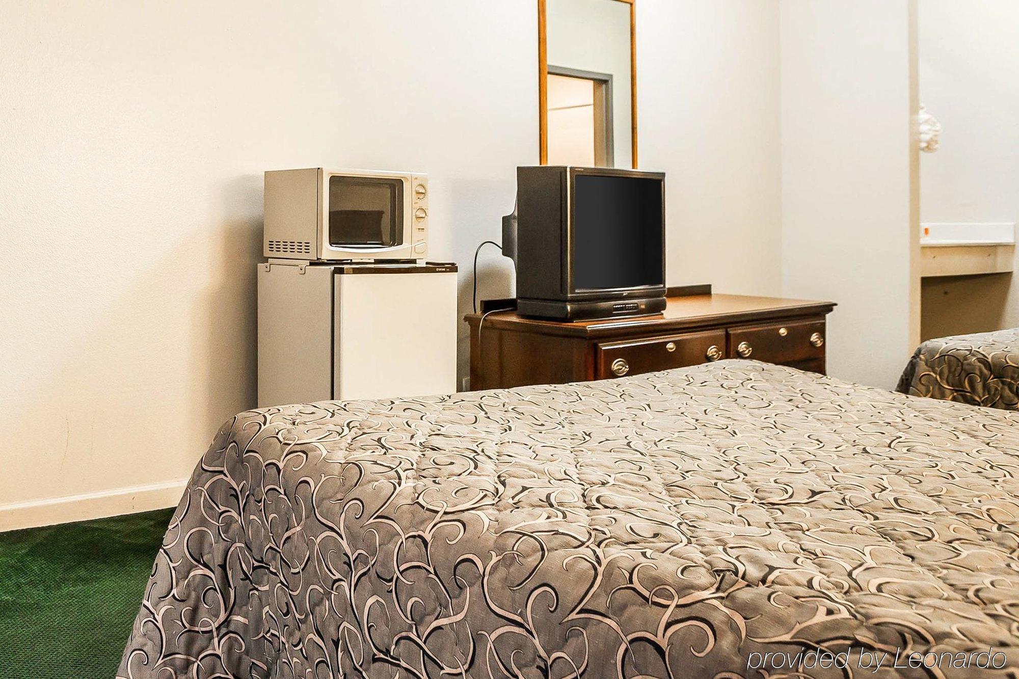 Econo Lodge Inn & Suites Granite City Luaran gambar